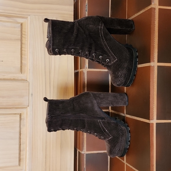 Brown corduroy platform booties - Picture 7 of 7